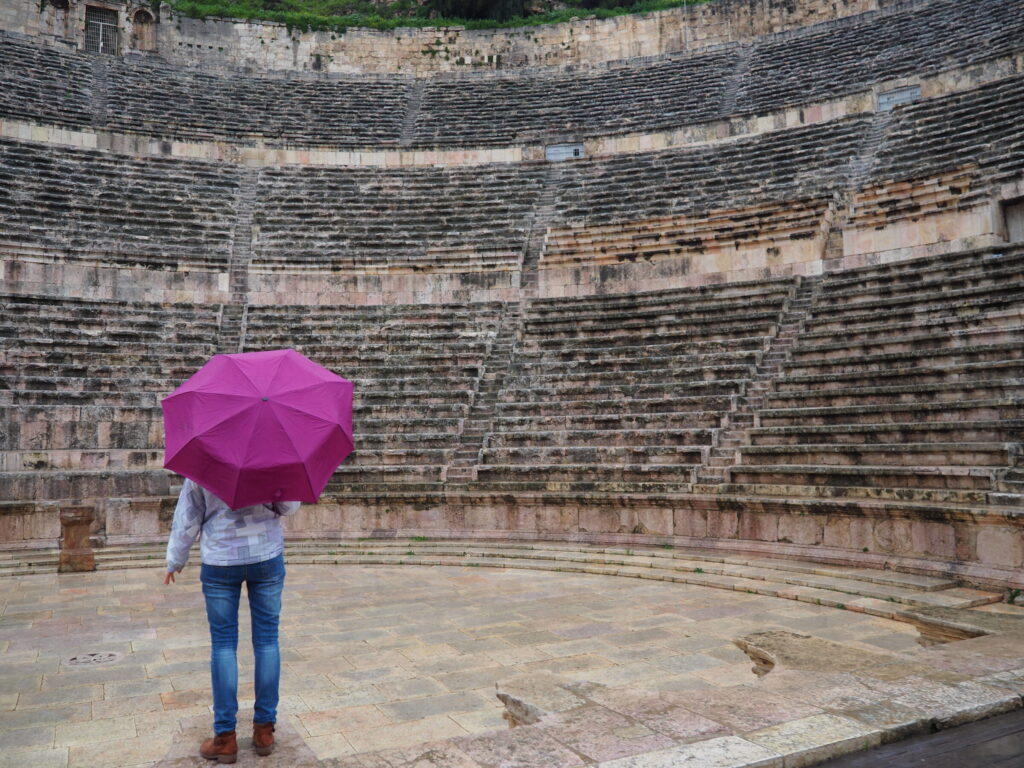 Jordan Pass: La Guida Completa (Prezzi, Opzioni e Conviene?) 9 Il Teatro Romano - Amman